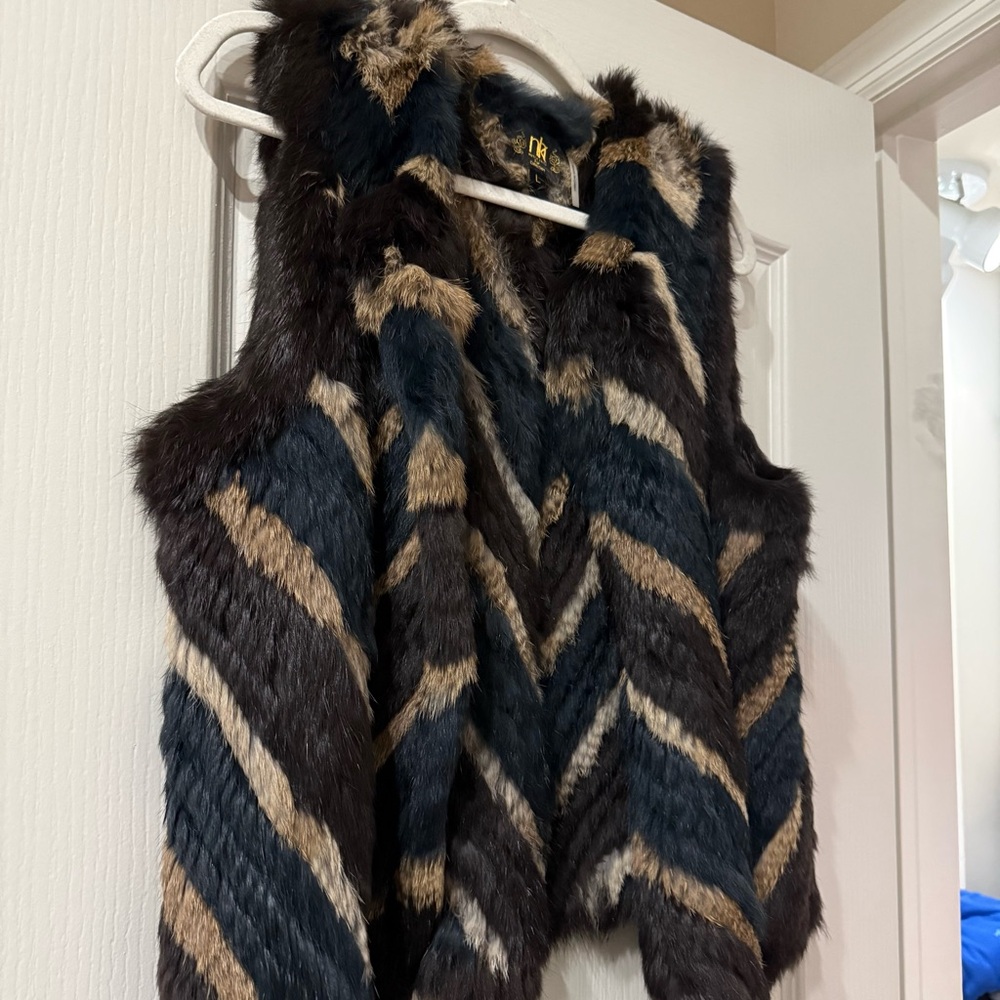 Luxurious 100% real fur  Chevron Vest